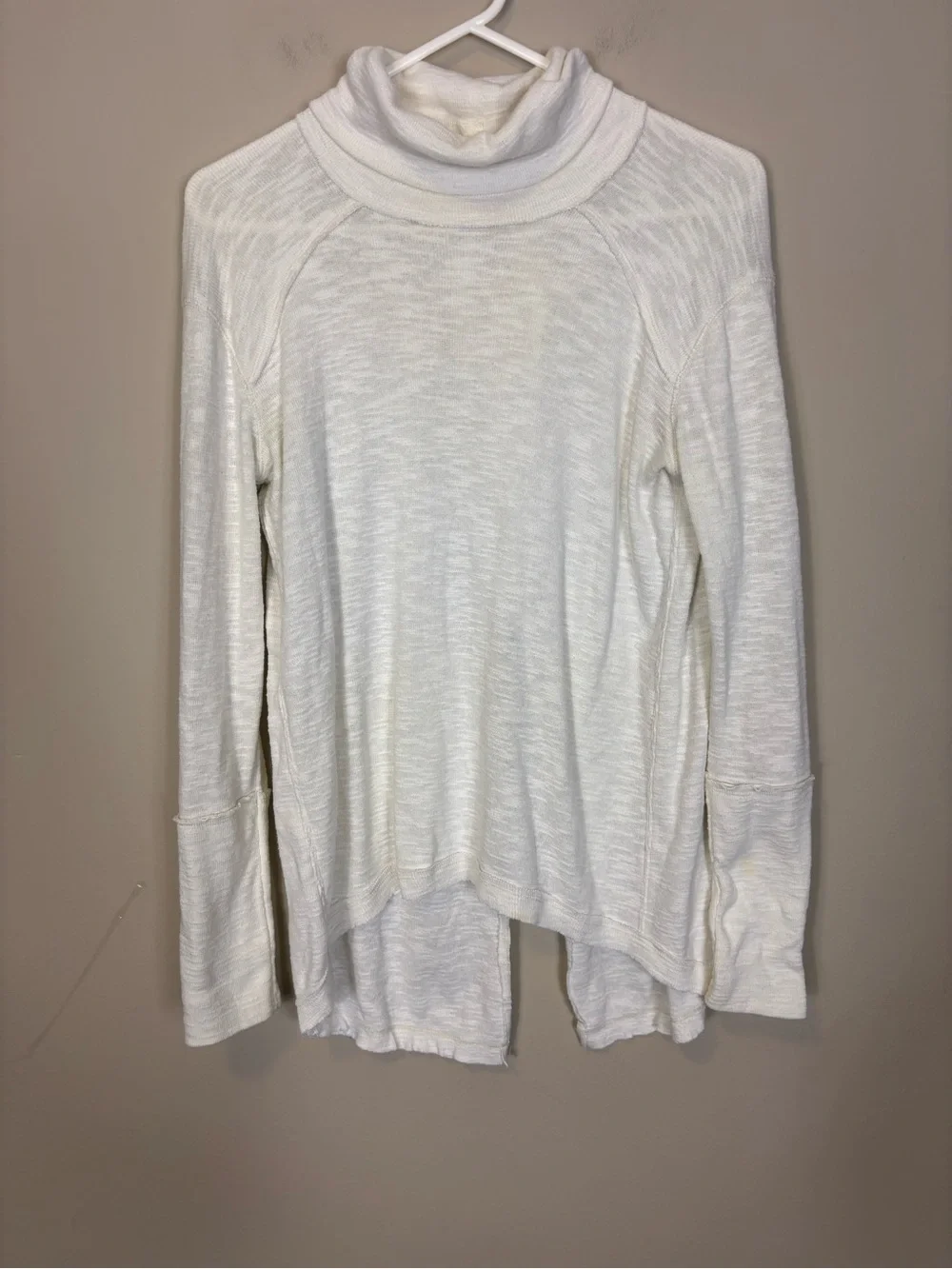 Free People We The Free Off-White Turtle Neck Long Sleeve Slit Back Top Small